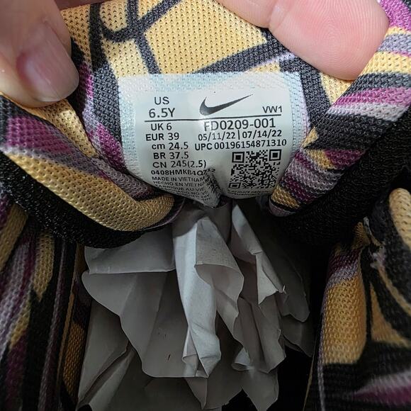 ++ Nike LeBron Witness 7 GS "Lakers Graffiti" (FD0209-001) - Picture 5 of 5